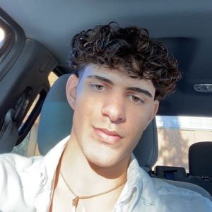 Meet your Posher, Alaa